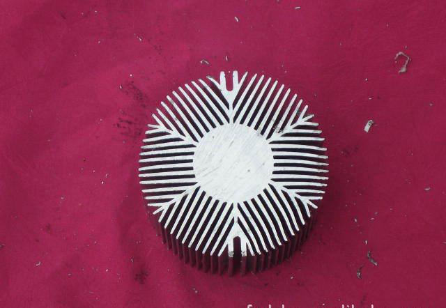 Round extrusion LED heatsink Round extrusion LED heatsink